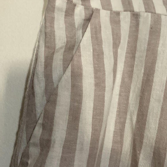 Torrid linen button front a line midi skirt with pockets neutral tan and white - Picture 4 of 8